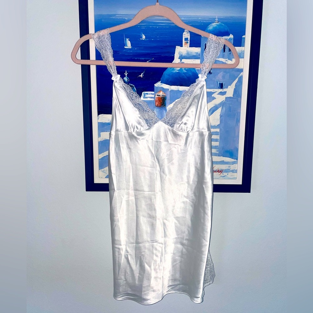 Victoria’s Secret white silky wedding lingerie size XS